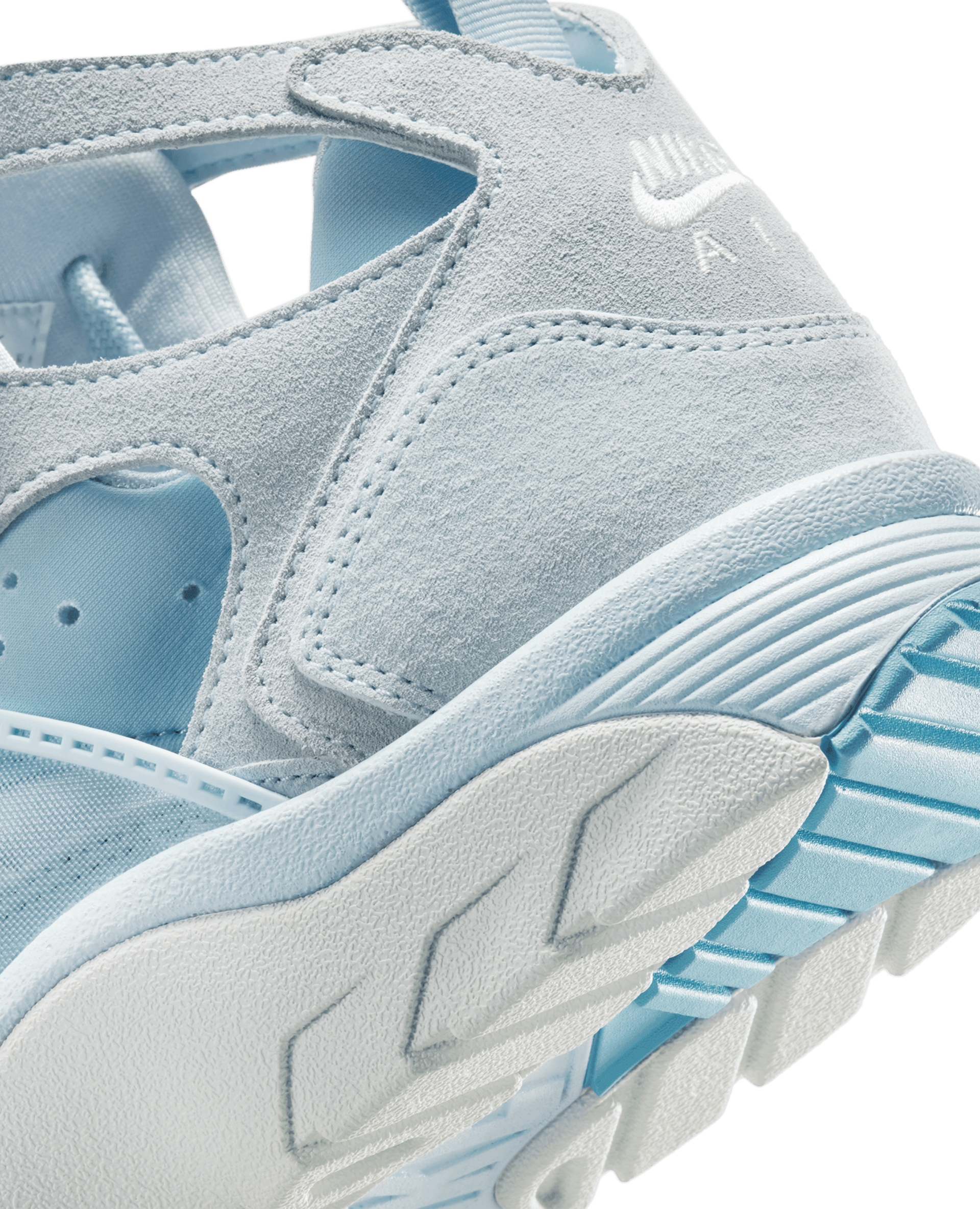 Nike Air Trainer Huarache (Blue Tint/LT Armory Blue-Summit White)