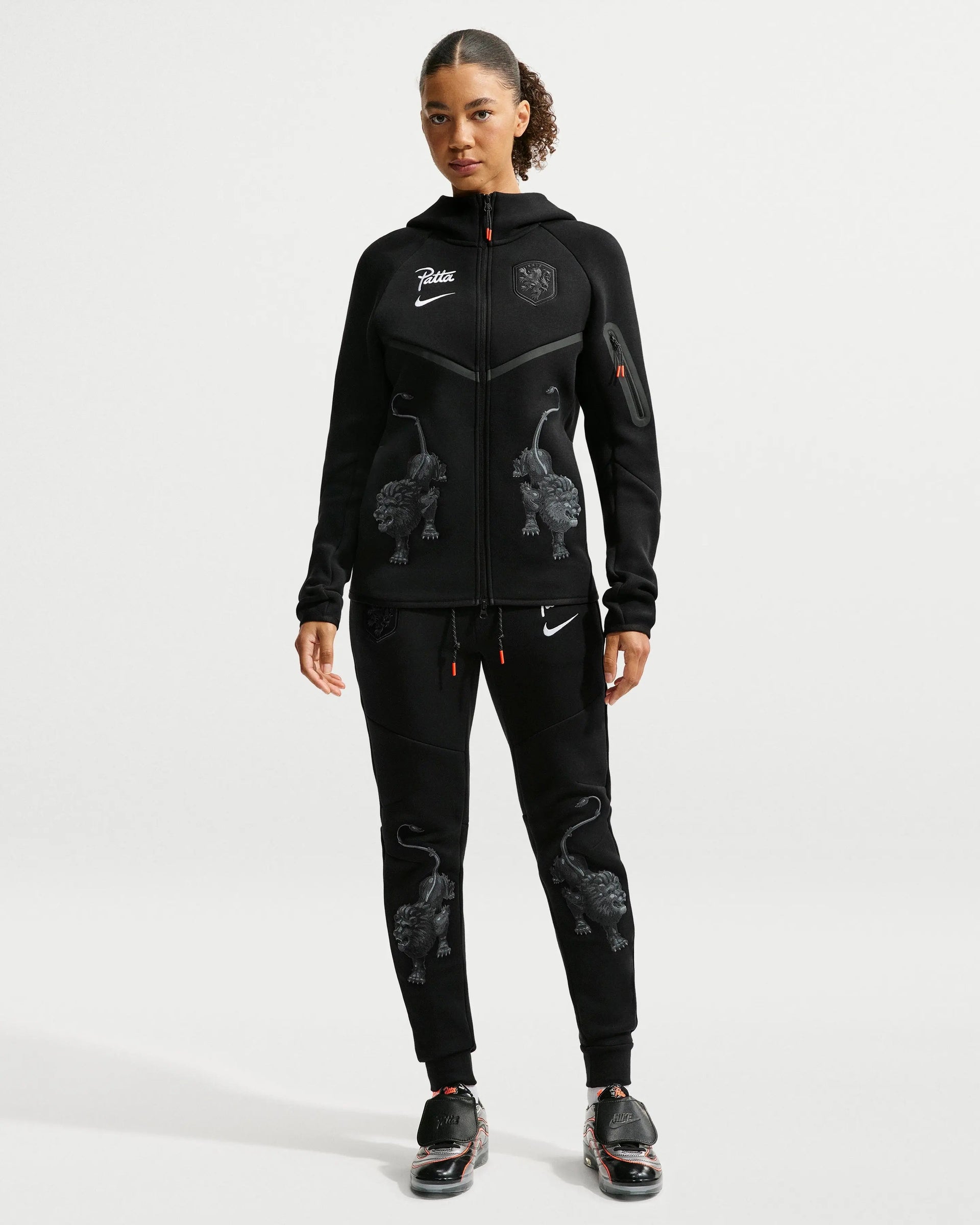 Patta x Nike KNVB Tech Fleece Jogger (Black/White)